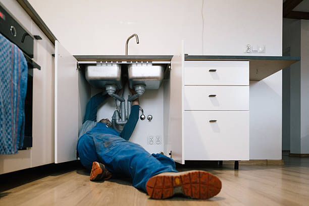 Professional Leak Detection technician working in Converse, IN